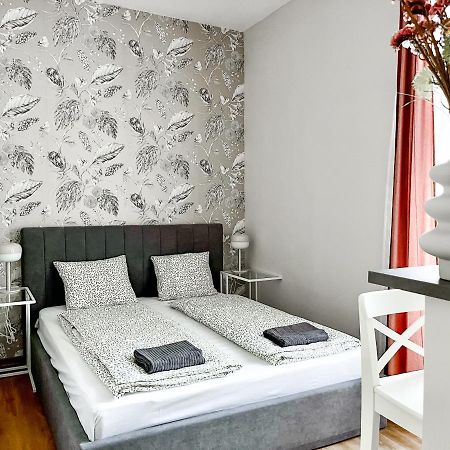 T32 Central Modern Suites Budapesta Exterior foto