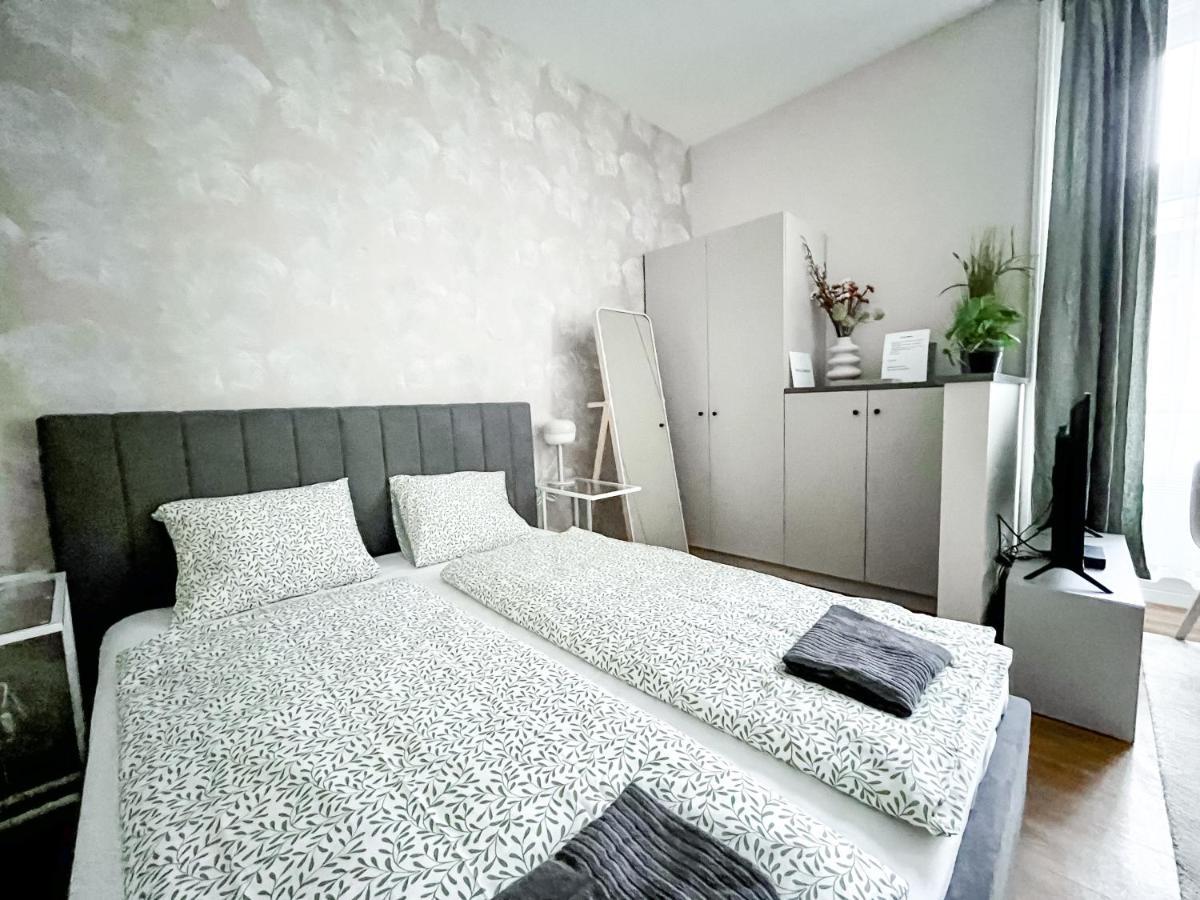 T32 Central Modern Suites Budapesta Exterior foto