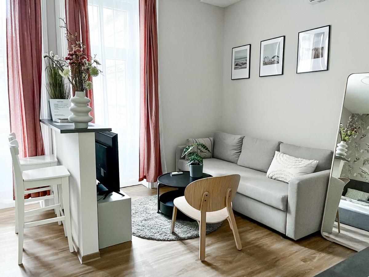 T32 Central Modern Suites Budapesta Exterior foto