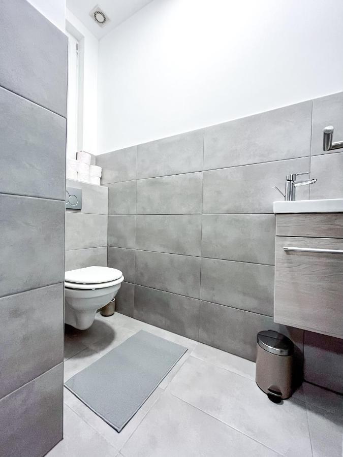 T32 Central Modern Suites Budapesta Exterior foto