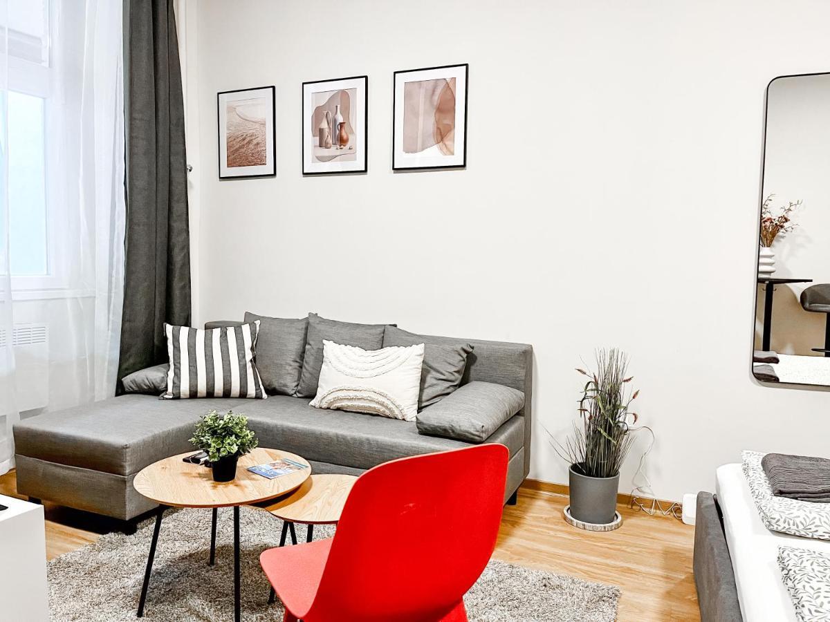 T32 Central Modern Suites Budapesta Exterior foto