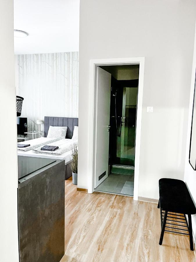 T32 Central Modern Suites Budapesta Exterior foto