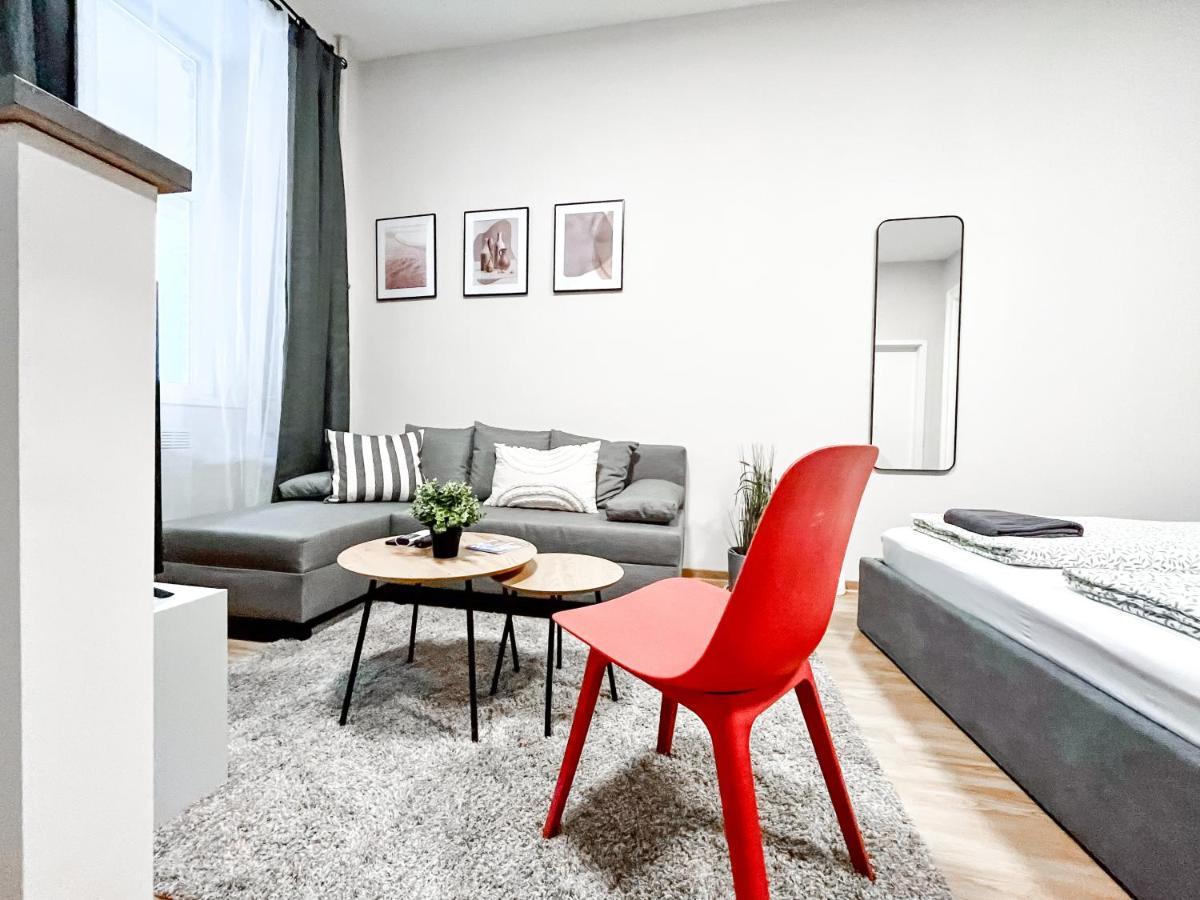 T32 Central Modern Suites Budapesta Exterior foto