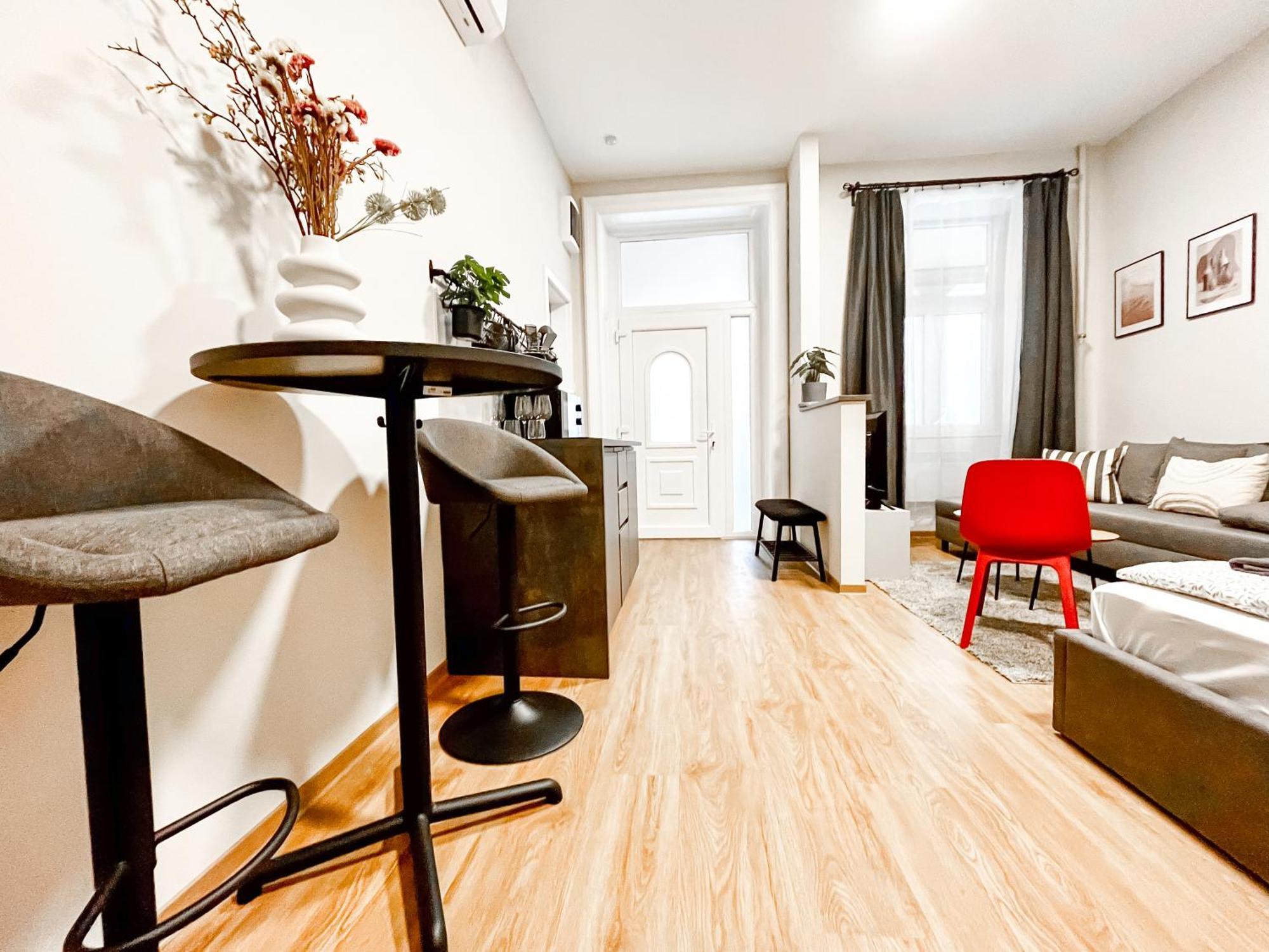 T32 Central Modern Suites Budapesta Exterior foto